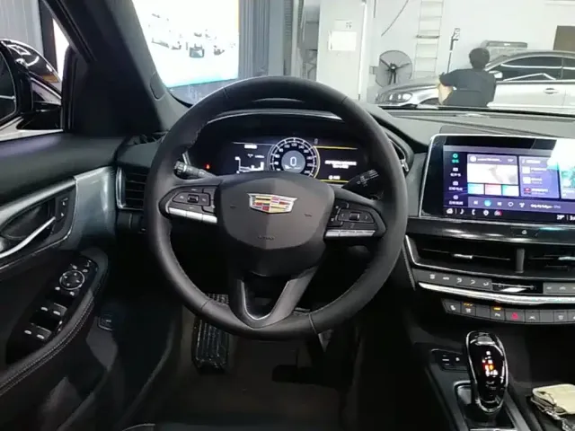 Cadillac CT5 — Фото автомобиля 10
