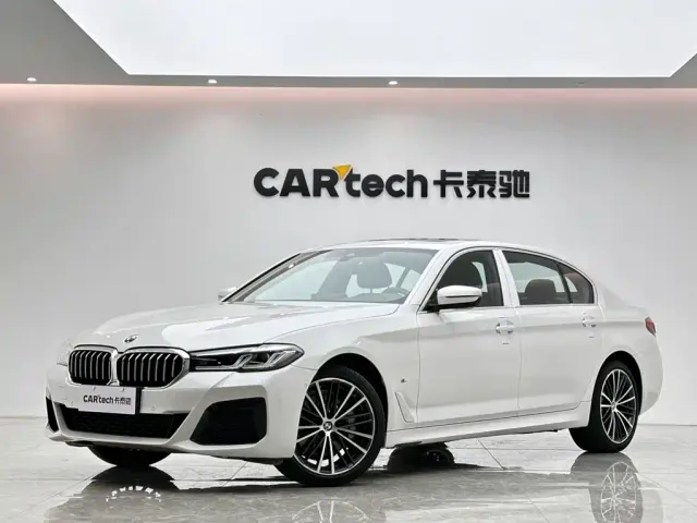 Фотография автомобиля — BMW 5 Series