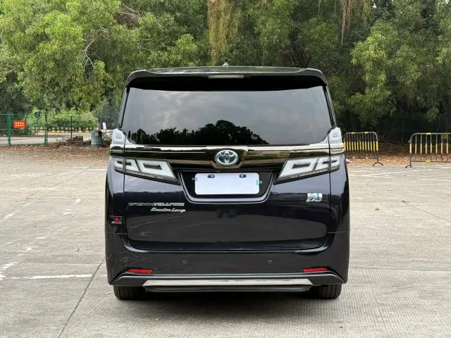 Toyota Vellfire — Фото автомобиля 19