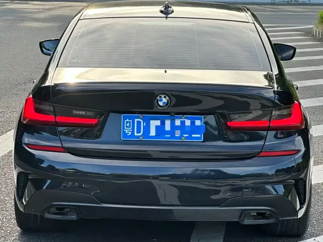 BMW 3 Series — Фото автомобиля 9