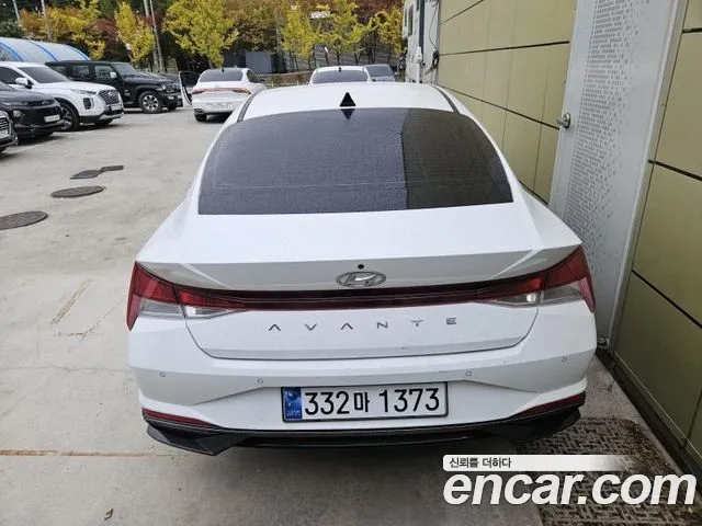 Hyundai Avante CN7 — Фото автомобиля 4