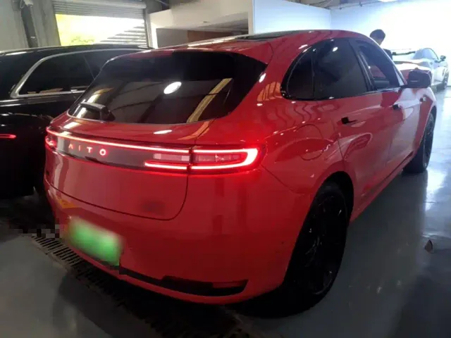 Aito M5 — Фото автомобиля 6