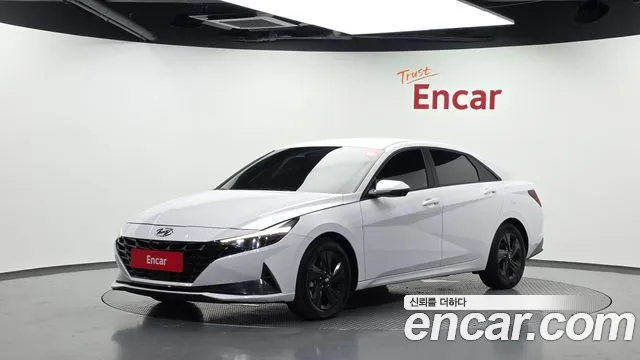 Фотография автомобиля — Hyundai Avante CN7
