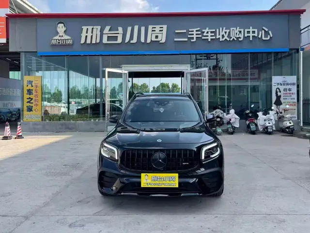 Mercedes-Benz GLB AMG — Фото автомобиля 2