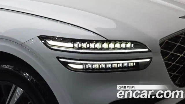 Genesis GV70 — Фото автомобиля 7