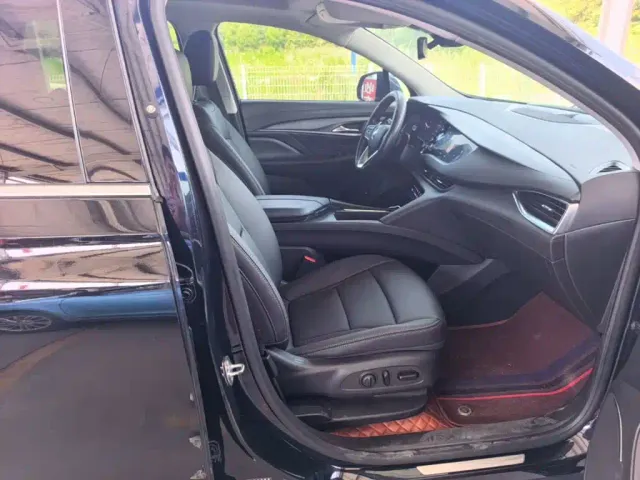Buick Enclave — Фото автомобиля 19