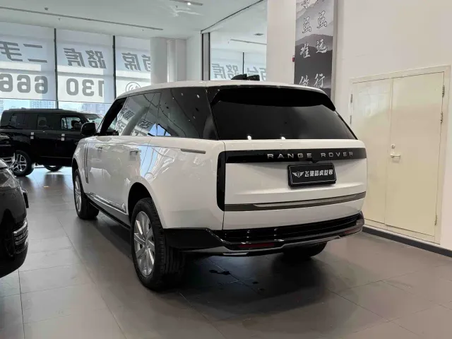 Land Rover Range Rover — Фото автомобиля 25