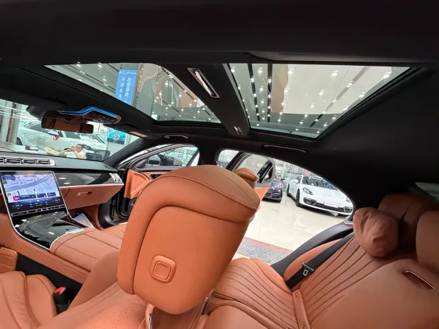 Mercedes-Benz S-Class — Фото автомобиля 14