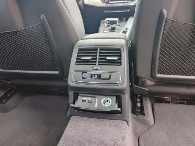 Audi A4L — Фото автомобиля 9