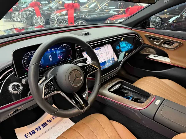 Mercedes-Benz E-Class — Фото автомобиля 10