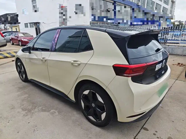 Volkswagen ID.3 — Фото автомобиля 4