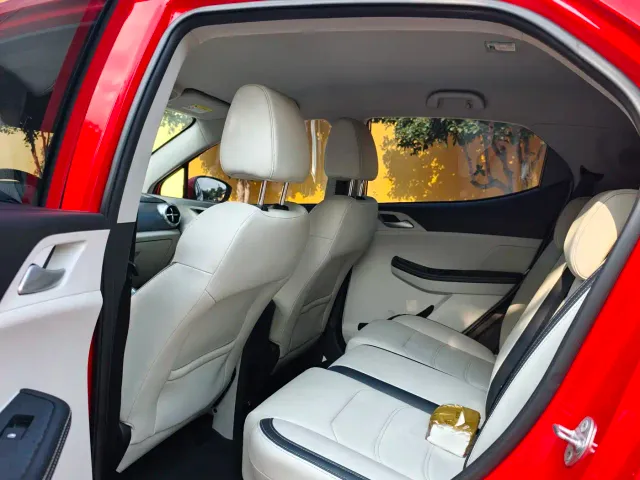 BYD Yuan Pro — Фото автомобиля 14