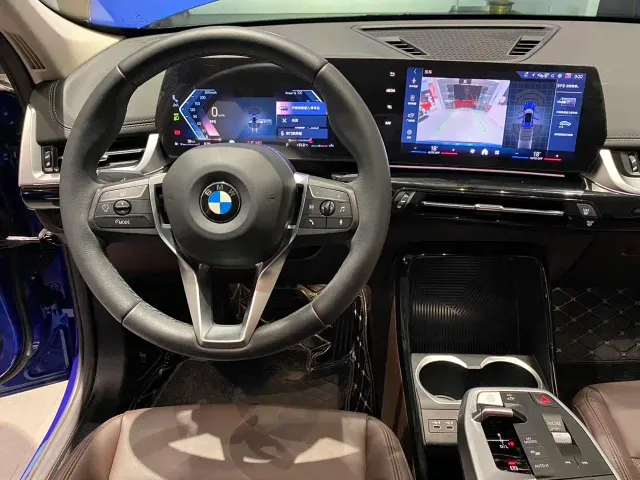 BMW X1 — Фото автомобиля 13