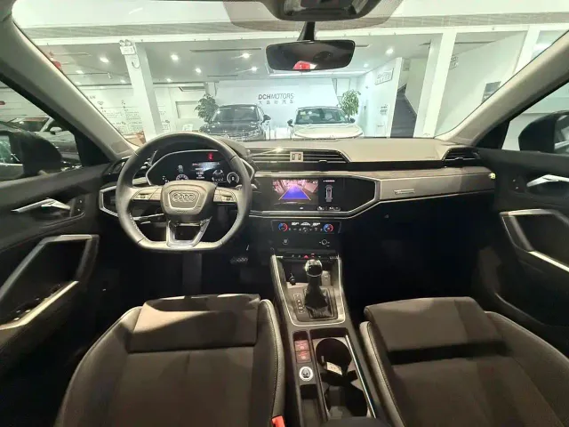 Audi Q3 — Фото автомобиля 16