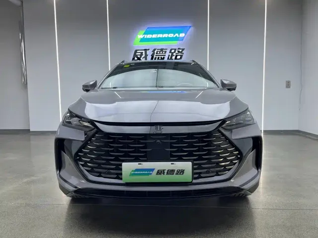 BYD Tang — Фото автомобиля 2