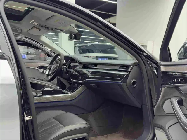 Audi Audi A8 2022 A8L 55 TFSI quattro Premium Collector's Edition — Фото автомобиля 10