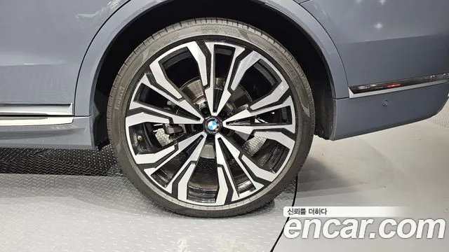 BMW X7 — Фото автомобиля 19