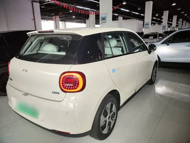 JAC Yiwei 3 — Фото автомобиля 6