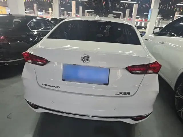 Buick Verano — Фото автомобиля 5