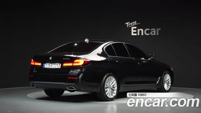 BMW 5 Series G30 — Фото автомобиля 2