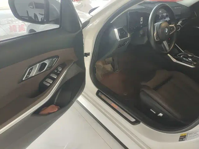 BMW i3 — Фото автомобиля 15