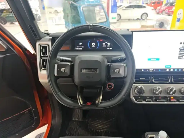 iCAR V23 — Фото автомобиля 10