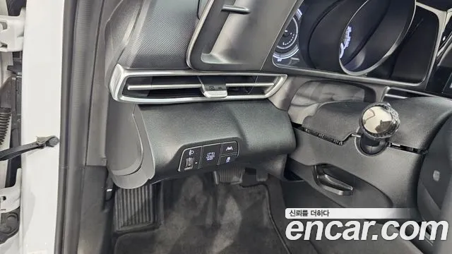 Hyundai Avante CN7 — Фото автомобиля 18