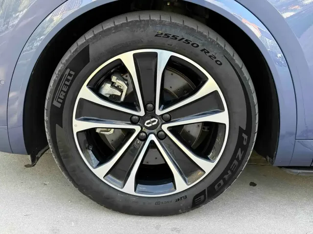 Aito M7 — Фото автомобиля 13