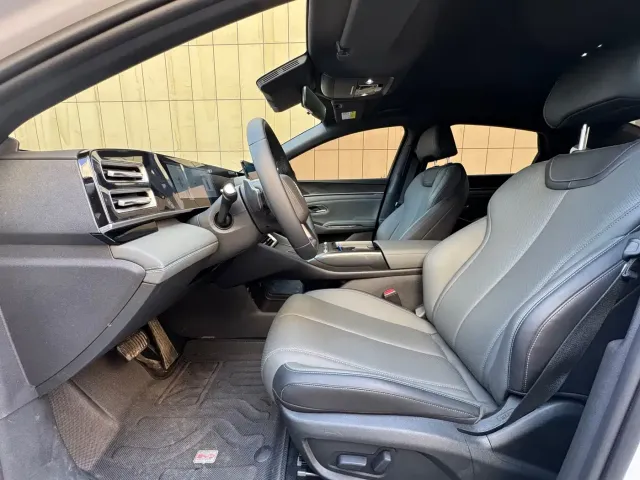 BYD Qin L — Фото автомобиля 7