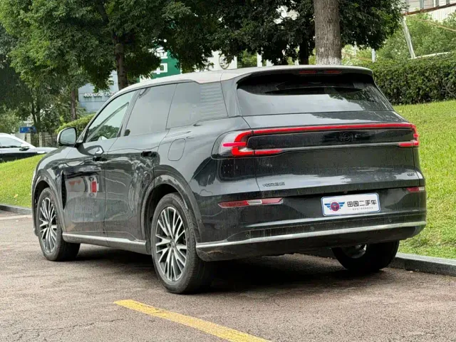 Changan Qiyuan Q07 — Фото автомобиля 4