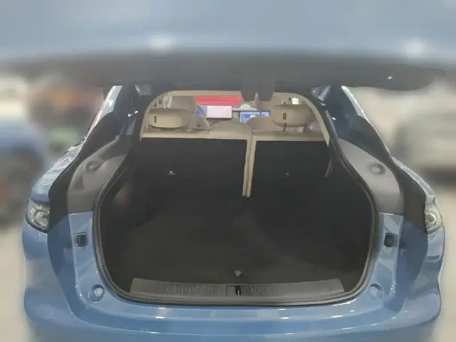 IM Motors LS6 — Фото автомобиля 23