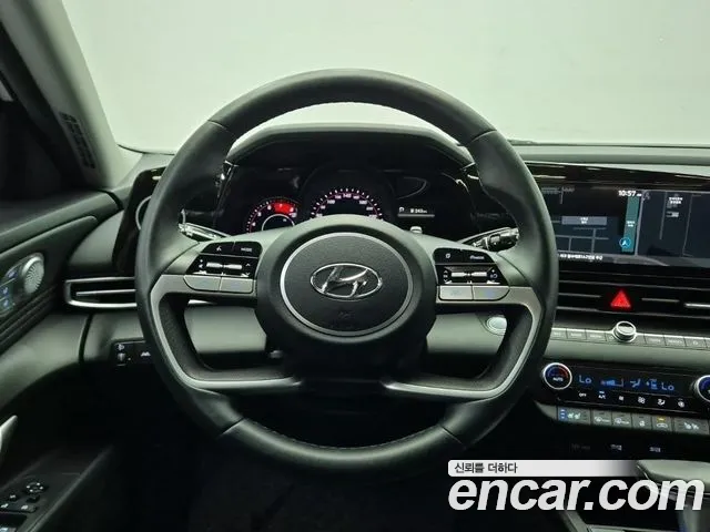 Hyundai Avante CN7 — Фото автомобиля 10