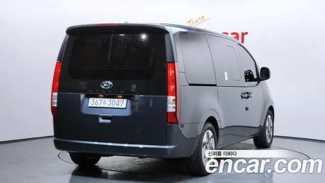 Hyundai Staria Staria Tourer 9 мест — Фото автомобиля 2