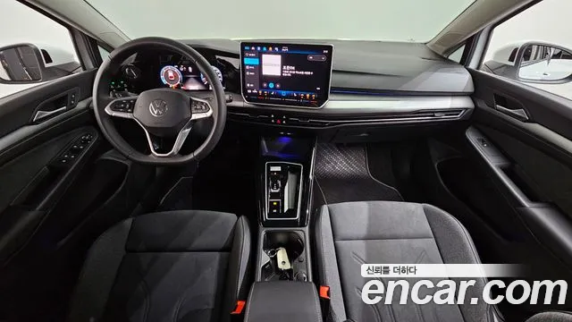 Volkswagen Golf Golf 8 поколение 2.0 TDI Premium — Фото автомобиля 7