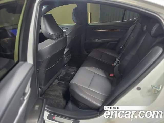 Toyota Camry XV80 — Фото автомобиля 11
