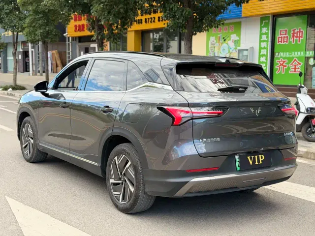 Wuling Starlight S — Фото автомобиля 2
