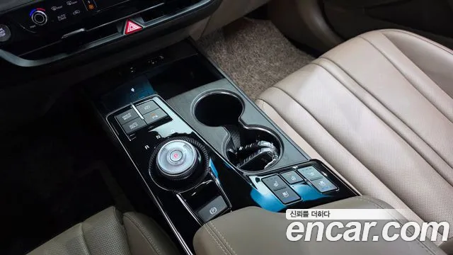 Kia K8 — Фото автомобиля 12