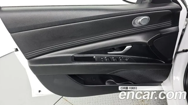 Hyundai Avante CN7 — Фото автомобиля 13