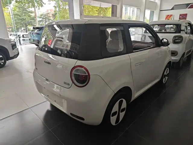 Changan Lumin — Фото автомобиля 6
