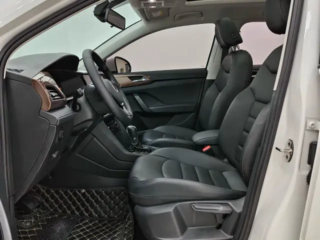 Volkswagen Tharu — Фото автомобиля 7