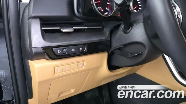 Kia Canival Carnival 4 поколение Бензин 9 мест Prestige — Фото автомобиля 22