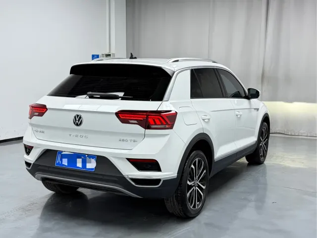 Volkswagen T-Roc — Фото автомобиля 17
