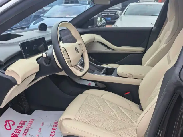 Nio ET5 Touring — Фото автомобиля 10