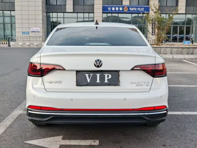 Volkswagen Sagitar — Фото автомобиля 9