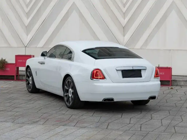 Rolls-Royce Wraith — Фото автомобиля 6
