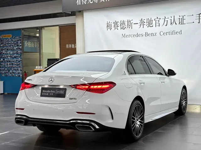 Mercedes-Benz C-Class — Фото автомобиля 3