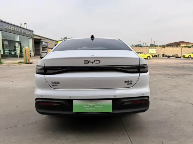 BYD Seal 05 DM-i — Фото автомобиля 3