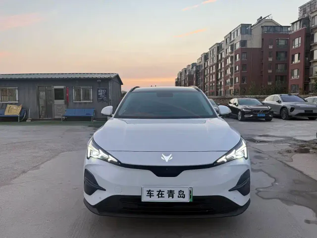 Arcfox Alpha T5 — Фото автомобиля 2