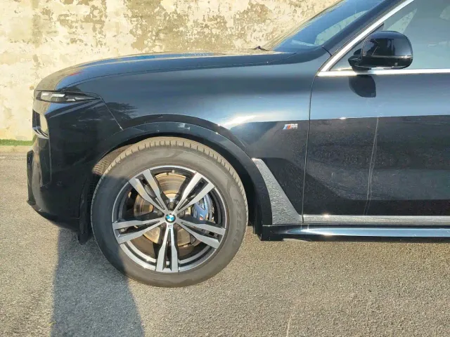 BMW X7 — Фото автомобиля 5
