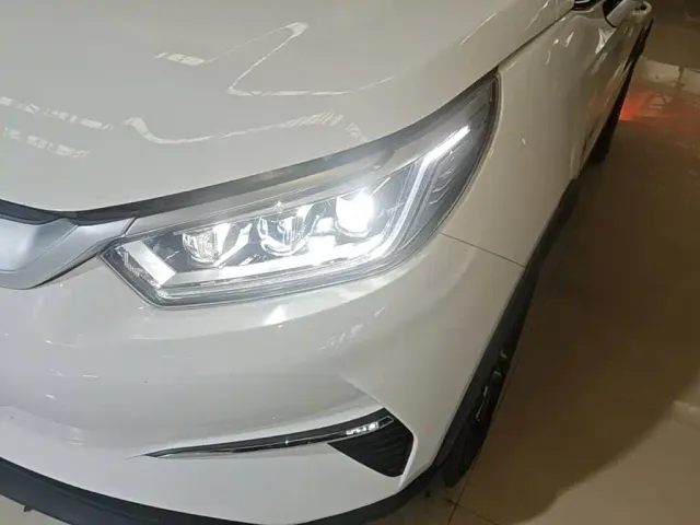 BYD Yuan Pro — Фото автомобиля 23